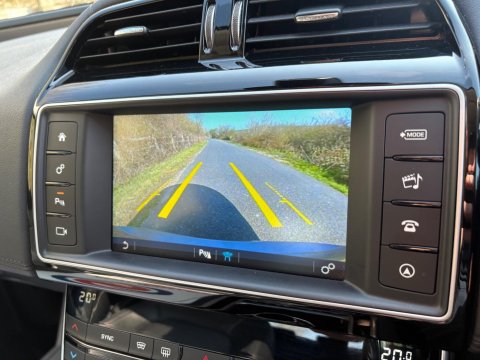 Jaguar XE PORTFOLIO 3