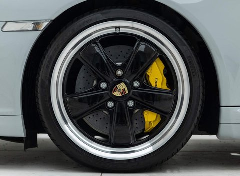 Porsche 911 (997) Sport Classic 19