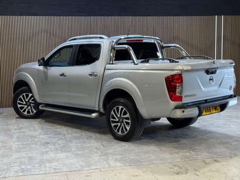 Nissan Navara 2.3 Navara Tekna dCi Auto 4WD 5dr 26