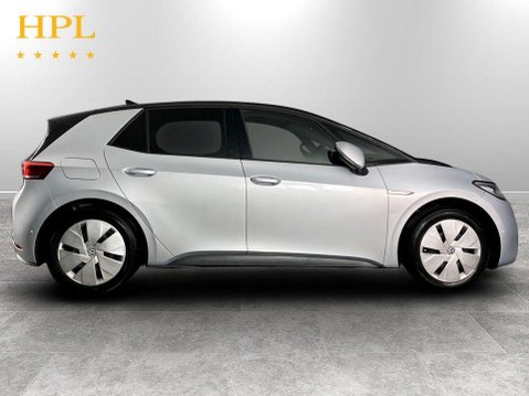Volkswagen ID.3 Pro Performance 58kWh Family Hatchback 5dr Electric Auto (204 ps) Alloys - 8