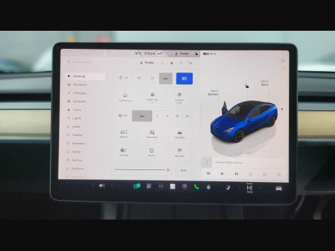 Tesla Model Y LONG RANGE AWD 19