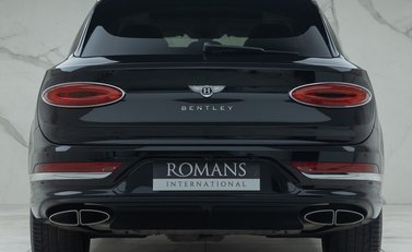 Bentley Bentayga V8 AZURE 8