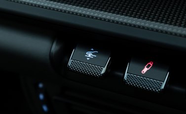 Porsche 911 GT3 TOURING (992) 23