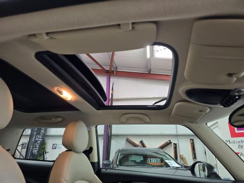 Mini Hatch 1.6 Cooper S Euro 5 (s/s) 3dr 37