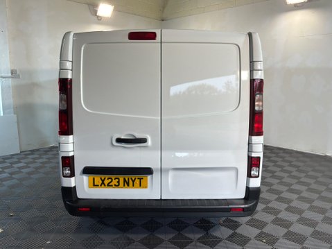 Renault Trucks Uk Trafic 2.0 dCi Blue LL30 Panel Van 5dr Diesel Manual L2 H1 Euro 6 (s/s) 5