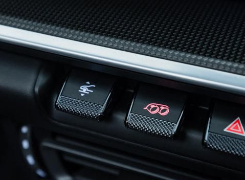 Porsche 911 Targa 4S (992) 26