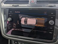 Volkswagen Tiguan R-LINE TDI BMT 4MOTION DSG 40