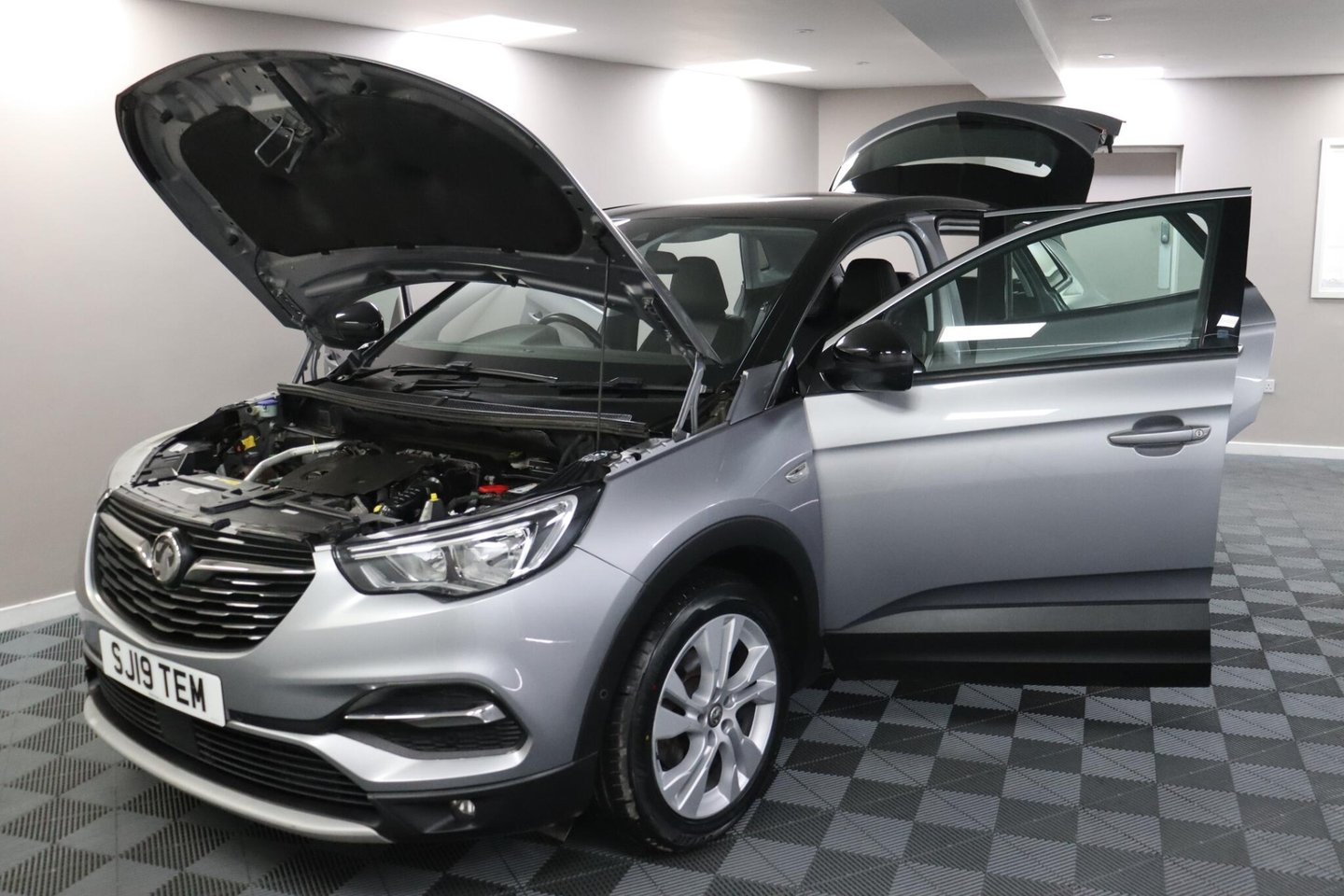 2019 Vauxhall Grandland X — image 5