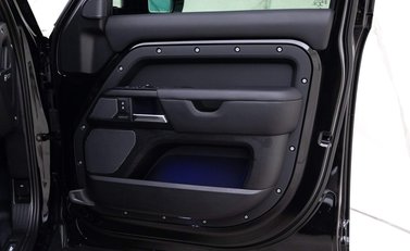 Land Rover Defender V8 20