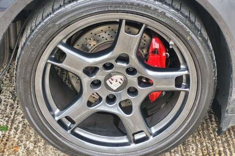 Porsche 911 CARRERA 4 TIPTRONIC S 25