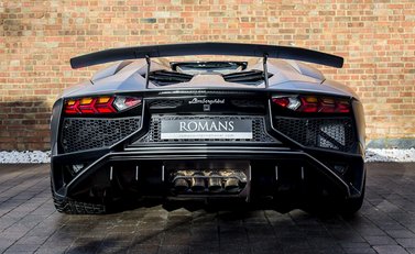 Lamborghini Aventador SV LP 750-4 Roadster 32