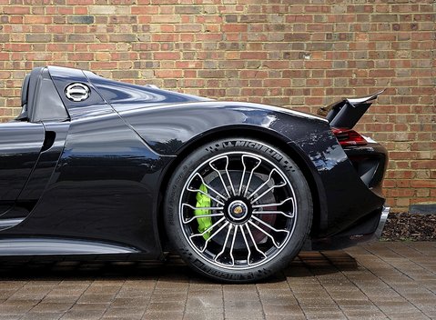 Porsche 918 Spyder 9