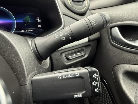 Renault Zoe R135 EV50 52kWh Techno Hatchback 5dr Electric Auto (Boost Charge) (134 bhp) 34