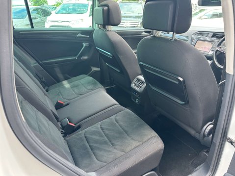 Volkswagen Tiguan 2.0 Tiguan SEL TDI BlueMotion Technology 5dr 33