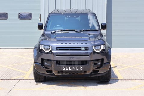Land Rover Defender 110 2023 D300 HARD TOP X-DYNAMIC  9