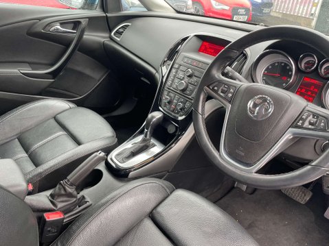 Vauxhall Astra 1.6 Astra Elite Auto 5dr 68