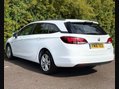 Vauxhall Astra 1.6 CDTi ecoTEC BlueInjection Design Sports Tourer Euro 6 (s/s) 5dr 4