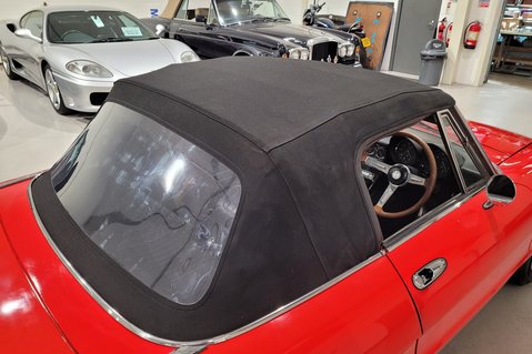Alfa Romeo Spider 1750 VELOCE 41