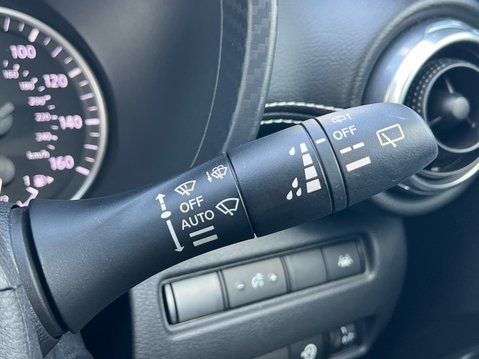 Nissan Juke DIG-T N-CONNECTA DCT 34