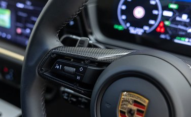 Porsche Cayenne TURBO E-HYBRID COUPE WITH GT PACKAGE 29