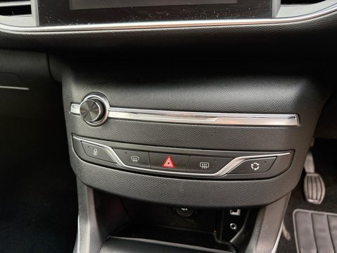 Peugeot 308 1.2 PureTech Sportium Euro 6 (s/s) 5dr 21