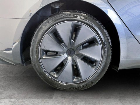 Tesla Model 3 Saloon 4dr Electric Auto RWD (208 ps) Pan Roof - Sat Nav - Alloys 10