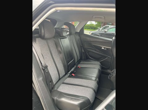 Peugeot 3008 1.6 3008 Allure Blue HDi S/S 5dr 20