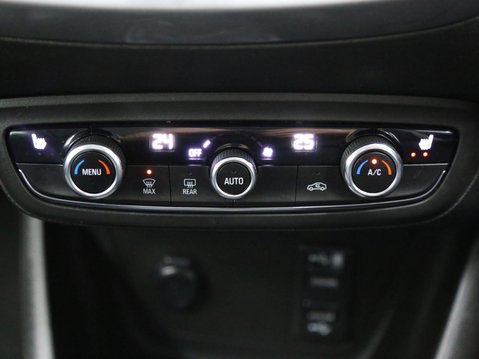 Vauxhall Crossland 1.2 Turbo Ultimate Euro 6 (s/s) 5dr 17