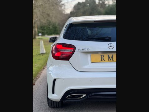 Mercedes-Benz A Class 1.6 A200 AMG Line (Premium Plus) Hatchback 5dr Petrol 7G-DCT Euro 6 (s/s) ( 11