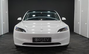 Tesla Model 3 RWD Enhanced Autopilot Navigate on Autosteer Extended Comp Tesla Warranty 5