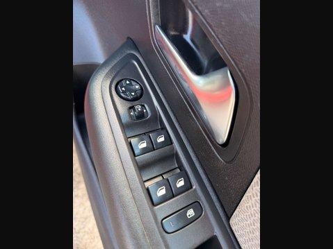 Citroen C4 1.2 C4 Shine PureTech S/S 5dr 37