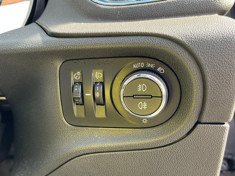 Vauxhall Grandland X 1.2 Turbo Elite Nav 5dr 21