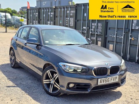 2016 BMW 1 Series thumbnail 2