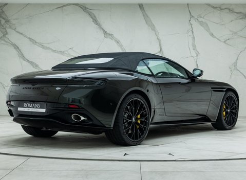 Aston Martin DB11 V8 VOLANTE 8
