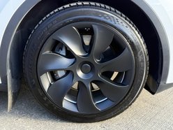 Tesla Model Y SUV 5dr Electric Auto RWD (346 ps) 14