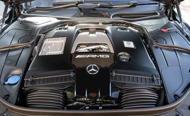 Mercedes-Benz S Class S63 Coupe 28