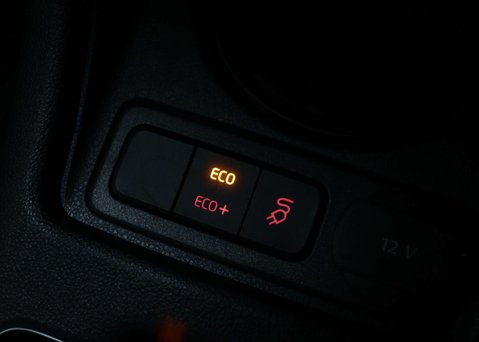 Volkswagen Up e-up! 5dr 28