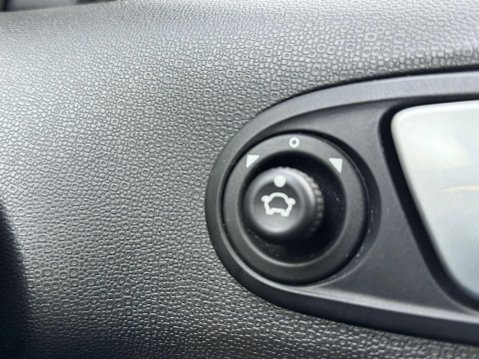 Ford Ecosport 1.0T EcoBoost Titanium S 2WD Euro 6 (s/s) 5dr 23