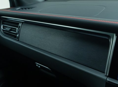 Porsche Macan GTS 25