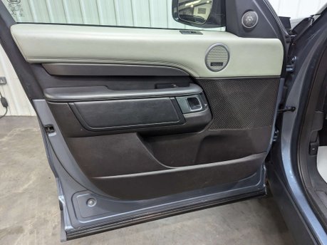 Land Rover Discovery 2.0 Discovery Luxury HSE SD4 Auto 4WD 5dr 58