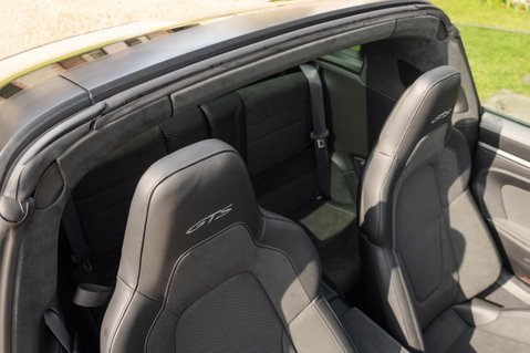 Porsche 911 3.6 T-Hybrid 992 4 GTS Targa PDK 4WD Euro 6 (s/s) 2dr 43