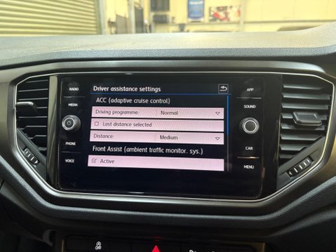 Volkswagen T-Roc 1.5 TSI EVO SE Euro 6 (s/s) 5dr 25