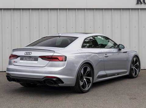 Audi RS5 Coupé Sport Edition 7