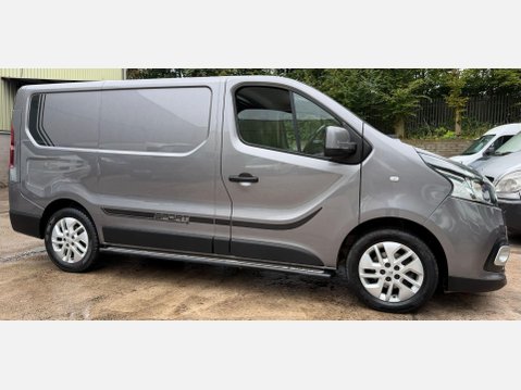 Renault Trafic 1.6 dCi ENERGY 27 Sport Nav Panel Van 5dr Diesel Manual SWB Standard Roof E 6