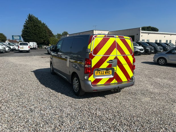 Vauxhall Vivaro SWB L1H1 2700 Sportive Air Con Sensors Cruise EURO 6 8