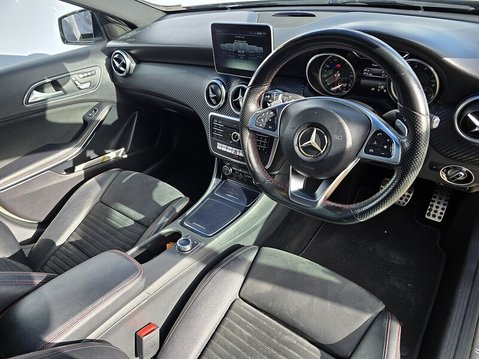 Mercedes-Benz A Class A 200 AMG LINE PREMIUM PLUS 13