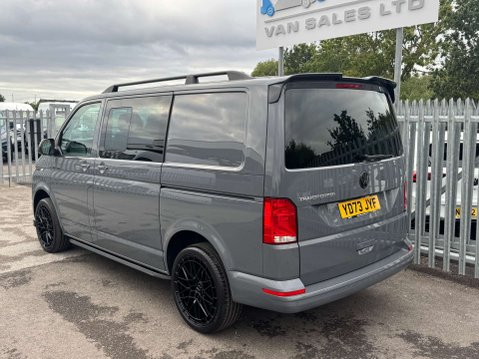 Volkswagen Transporter 2.0 TDI T30 Highline Kombi Double Cab 5dr Diesel DSG FWD SWB Euro 6 (s/s) ( 51