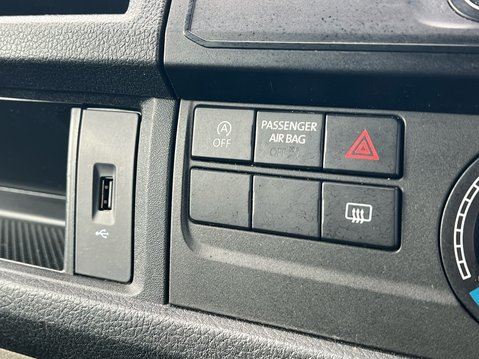 Volkswagen Transporter T30 TDI KOMBI TRENDLINE BMT 26