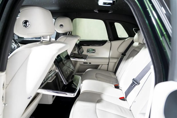 Rolls-Royce Ghost V12. FULL PPF. STARLIGHT. H, C & M SEATS. REAR ENTERTAINMENT. HUD. 5