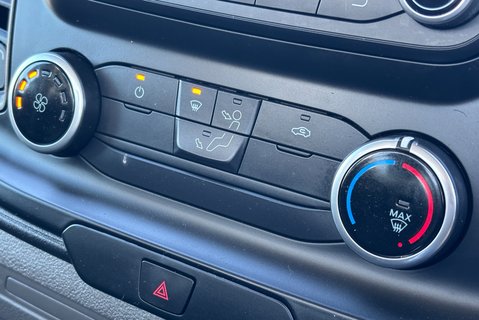 Ford Transit 350 Drw L4 130 ps Single Cab Dropside Truck - No VAT - Tow Axle 16